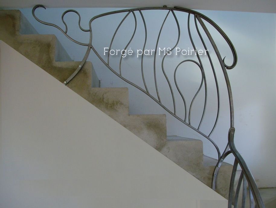 rampe moderne pour escalier beton cir